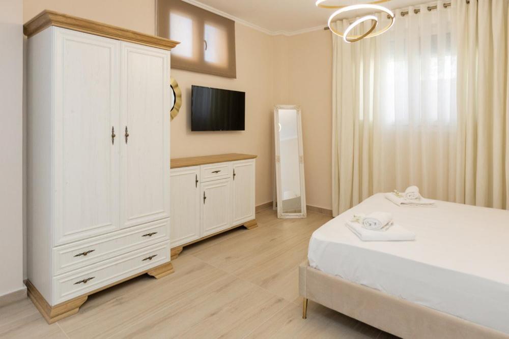 Valery Apartments Pefkochori Exteriör bild